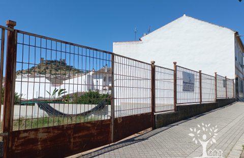 Solar urbano 1175m2 centro ALMODOVAR